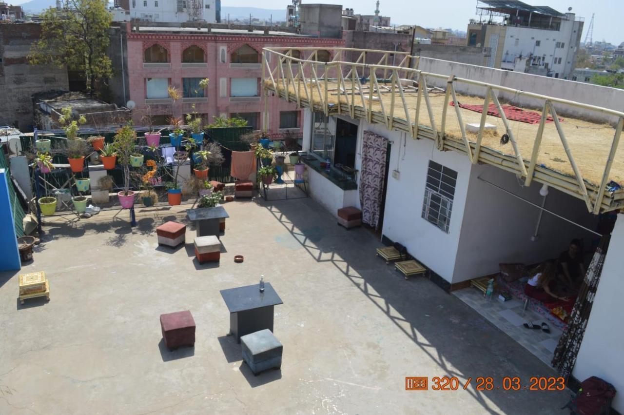 House Of Touristers Hotel Jaipur Bagian luar foto