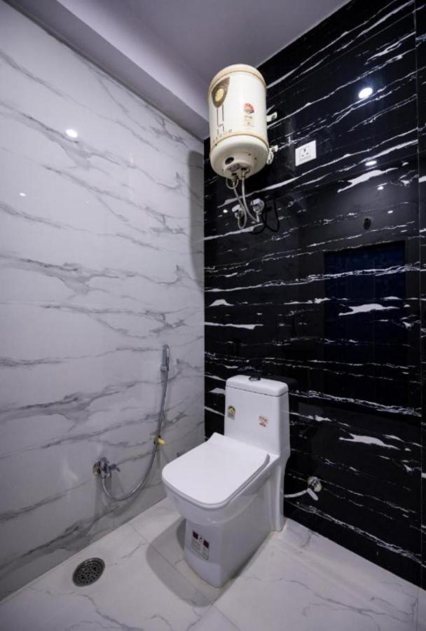 House Of Touristers Hotel Jaipur Bagian luar foto